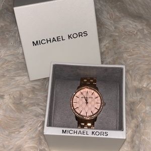 MICHAEL Michael Kors Argyle Logo Bracelet Watch